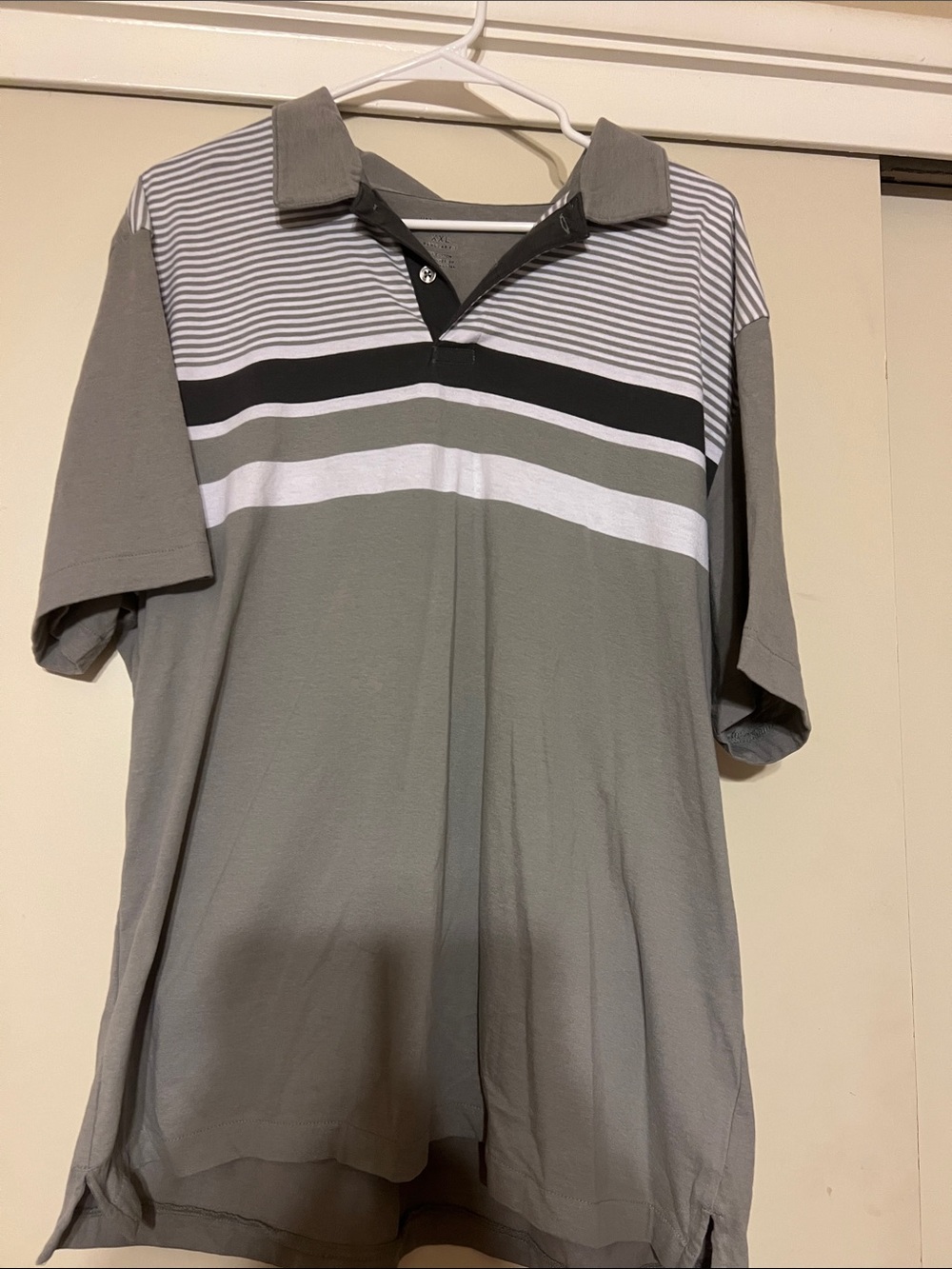 Van Heusen Men's Gray Button-Down Polo Shirt
